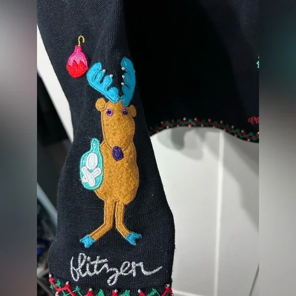 Vintage Christina Rotelli Festive holiday Cardigan with Embroidered Reindeer - Picture 9 of 10